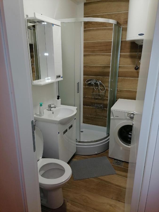 Apartman Stimac ペトロヴァラディン エクステリア 写真